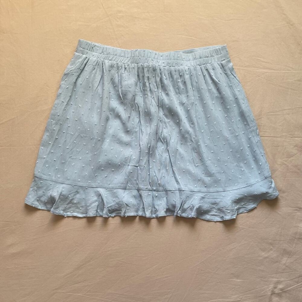 NWT Francesca’s Light Blue Swiss Dot Mini Faux Wrap Skirt Size Large